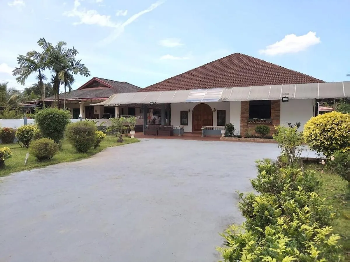 Spacious Bungalow With Large Outdoor In Sabah Penampang