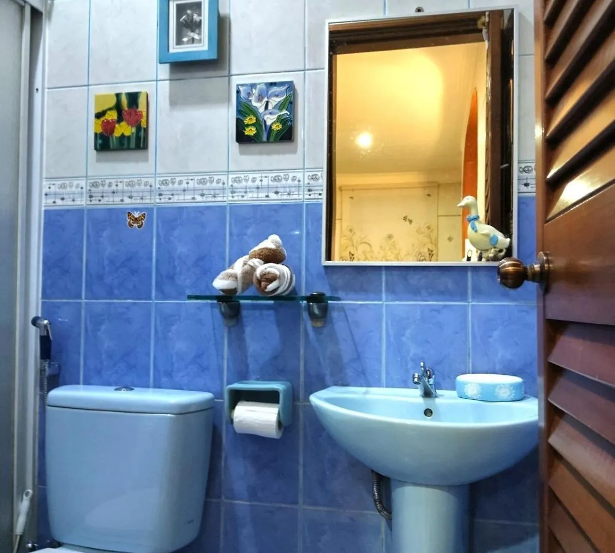 Spacious Bungalow With Large Outdoor In Sabah Penampang 0*,  Malaysia